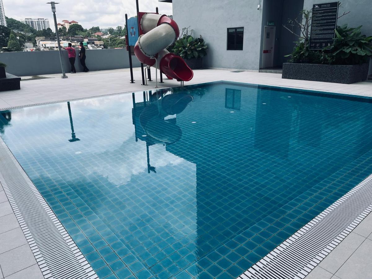 Maxim 2 Bedrooms Mrt Station Cheras Kuala Lumpur Homestay Exterior foto